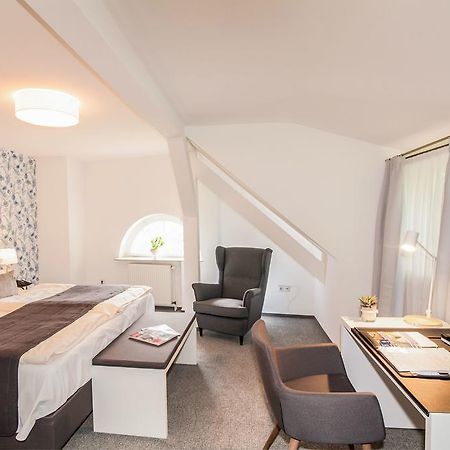 Hofgut Dippelshof Hotel- Und Restaurant Kg Mühltal Eksteriør billede